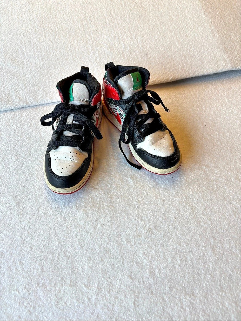 Jordan Air Jordan 1 Mid SE GS 'Ugly Christmas Sweater' Sneakers